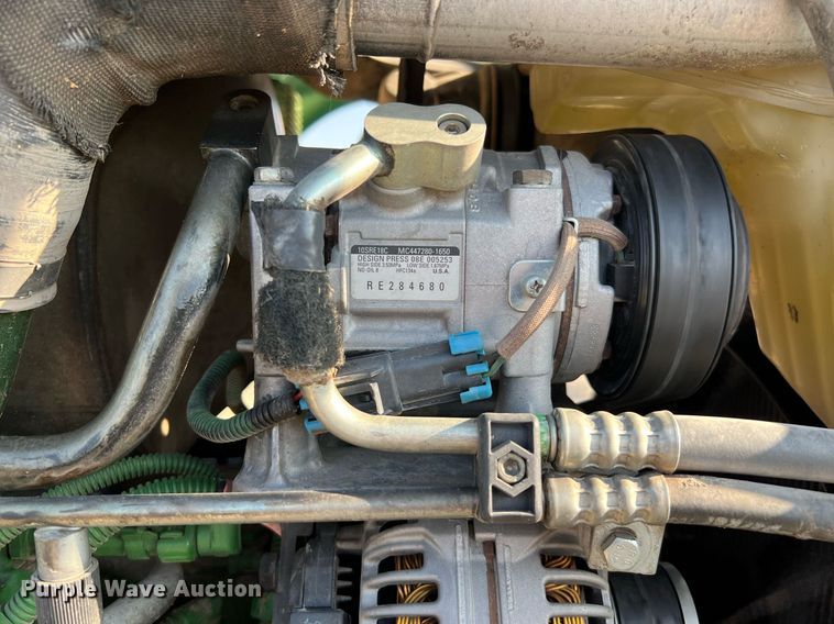 image for item DQ2191 2015 John Deere 6115M  MFWD tractor