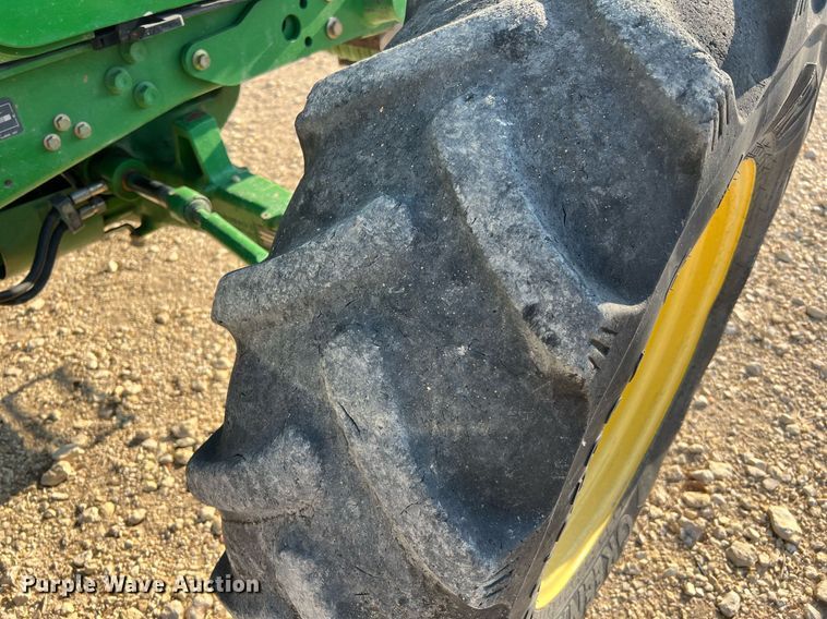 image for item DQ2191 2015 John Deere 6115M  MFWD tractor