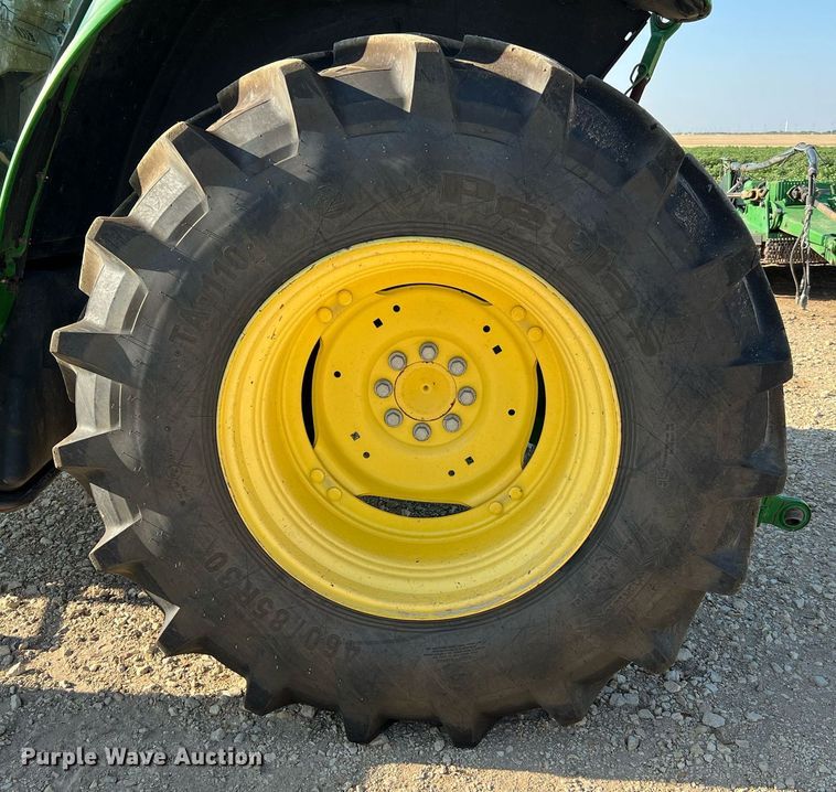 image for item DQ2191 2015 John Deere 6115M  MFWD tractor