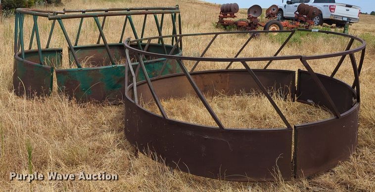 image for item DR6999 (2) hay bale feeders