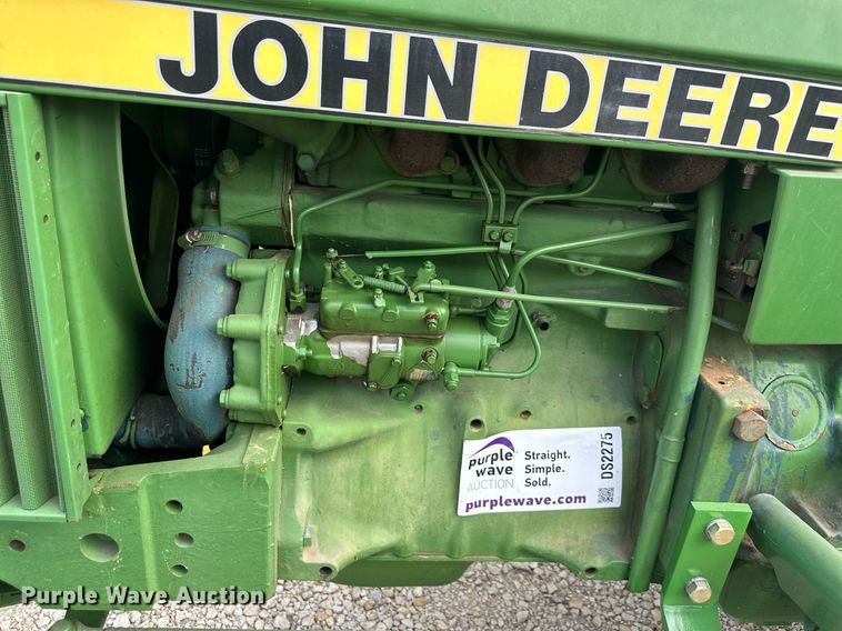 image for item DS2275 1980 John Deere 2040  tractor