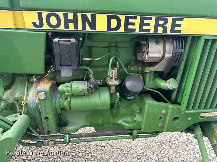 image for item DS2275 1980 John Deere 2040  tractor
