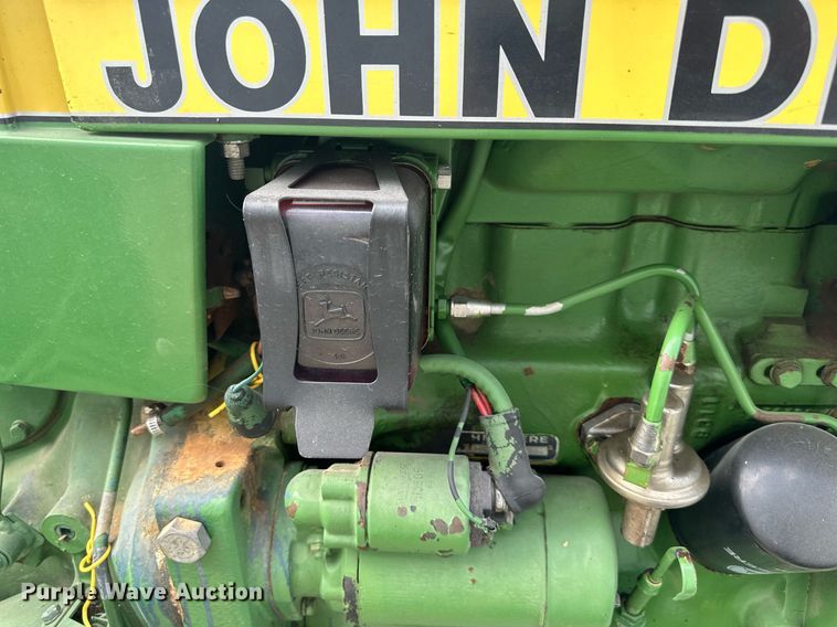 image for item DS2275 1980 John Deere 2040  tractor