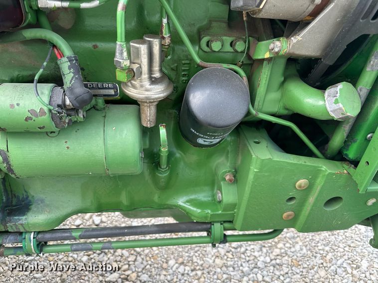 image for item DS2275 1980 John Deere 2040  tractor