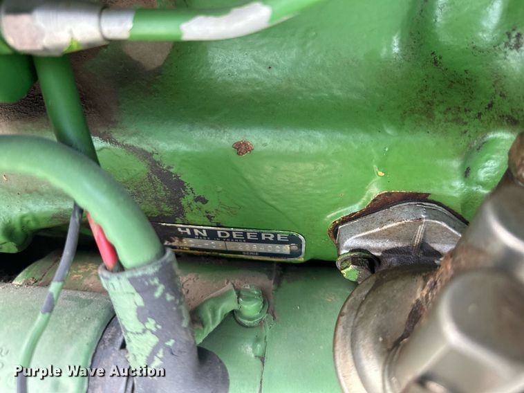 image for item DS2275 1980 John Deere 2040  tractor