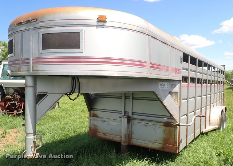 image for item DS7141 1988 Travalong  livestock trailer