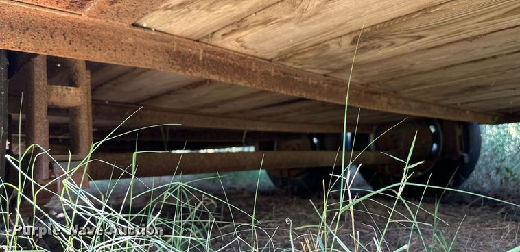 image for item DS7141 1988 Travalong  livestock trailer