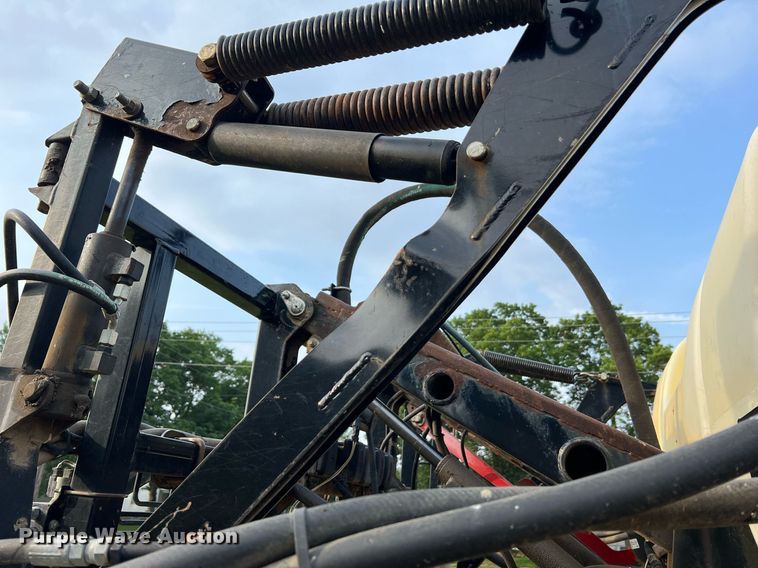 image for item II9173 SpraCoupe 4455  sprayer with Duo Lift trailer