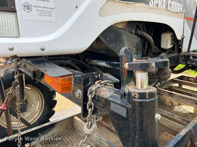 image for item II9173 SpraCoupe 4455  sprayer with Duo Lift trailer