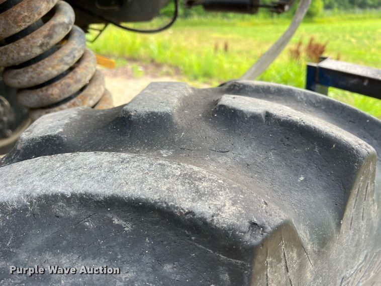 image for item II9173 SpraCoupe 4455  sprayer with Duo Lift trailer