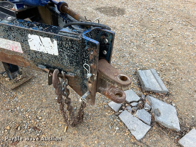 image for item II9173 SpraCoupe 4455  sprayer with Duo Lift trailer