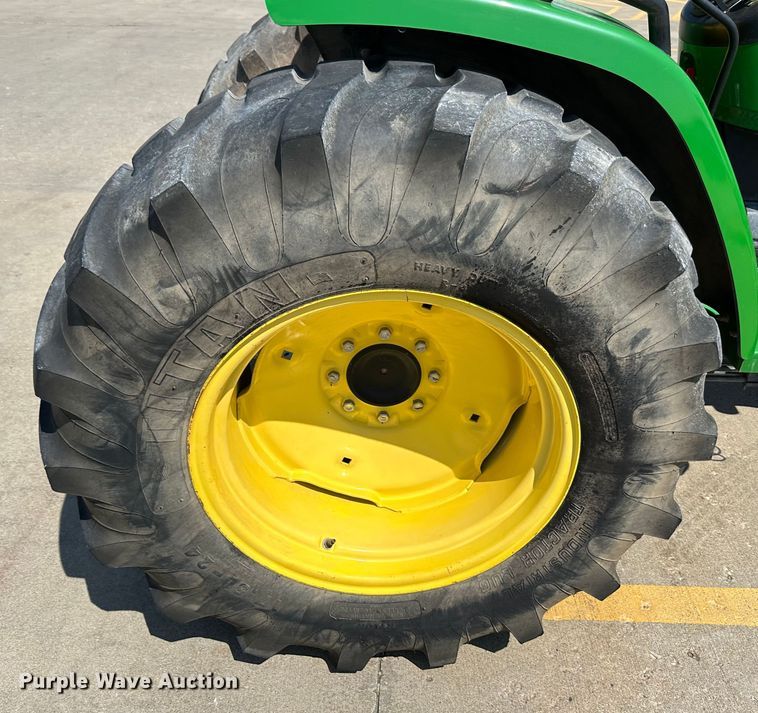 image for item JD9033 2011 John Deere 4105  MFWD tractor