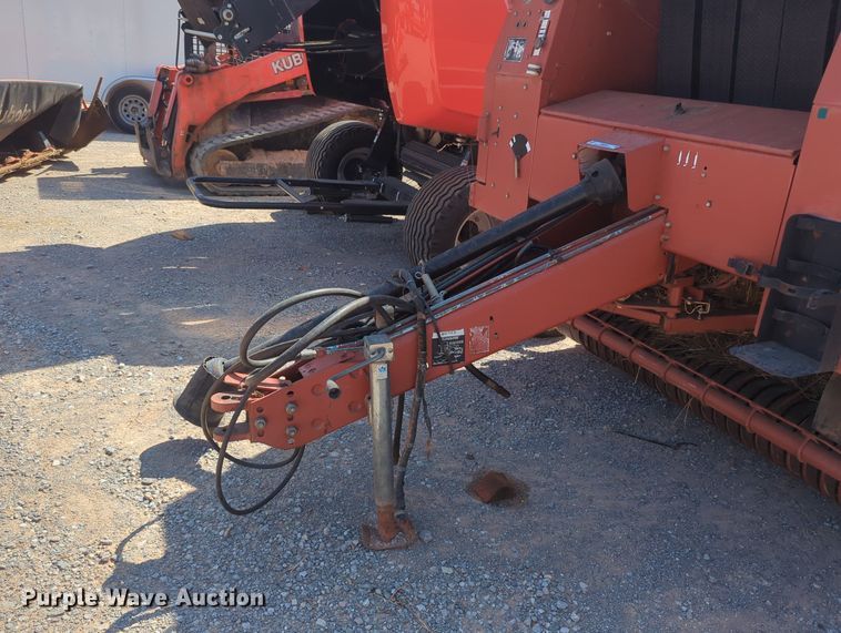 image for item KB9393 Hesston 845  round baler