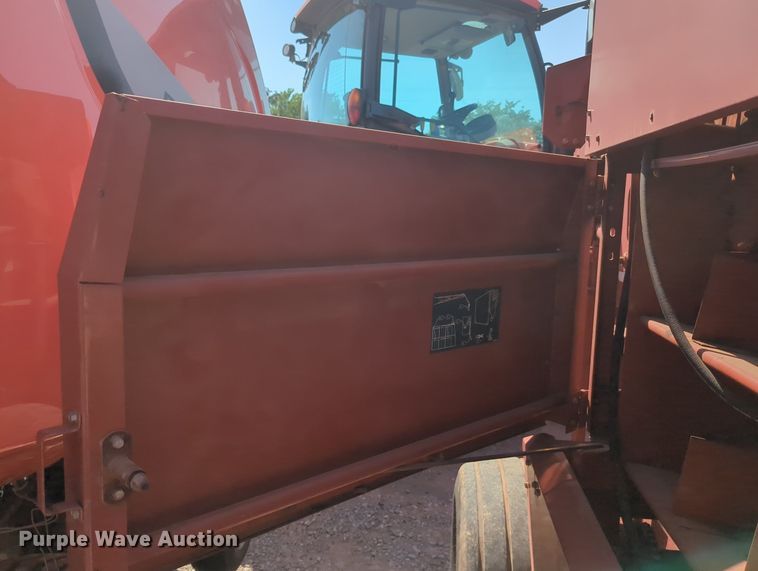 image for item KB9393 Hesston 845  round baler