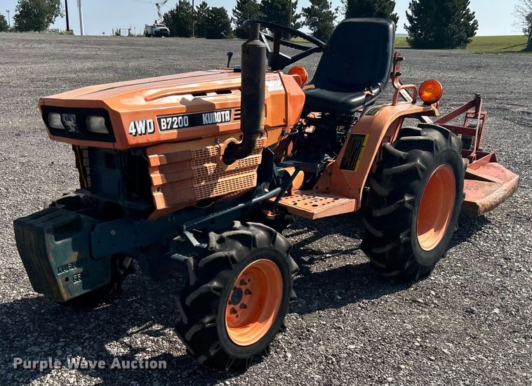 image for item KW9058 1984 Kubota B7200  MFWD tractor