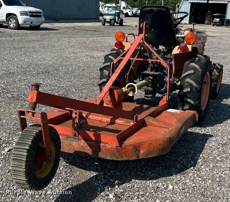image for item KW9058 1984 Kubota B7200  MFWD tractor