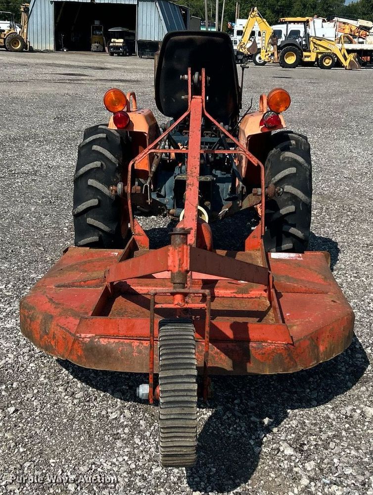 image for item KW9058 1984 Kubota B7200  MFWD tractor