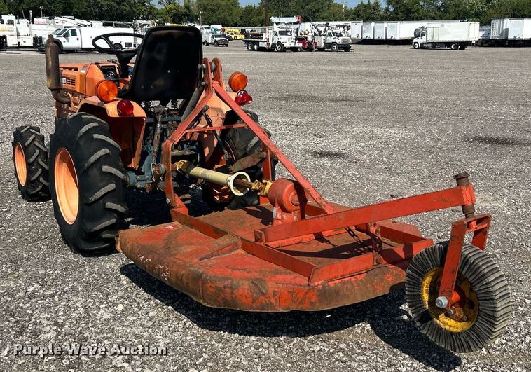 image for item KW9058 1984 Kubota B7200  MFWD tractor