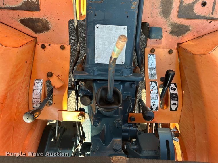 image for item KW9058 1984 Kubota B7200  MFWD tractor
