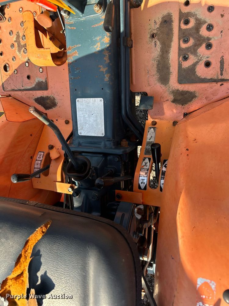 image for item KW9058 1984 Kubota B7200  MFWD tractor