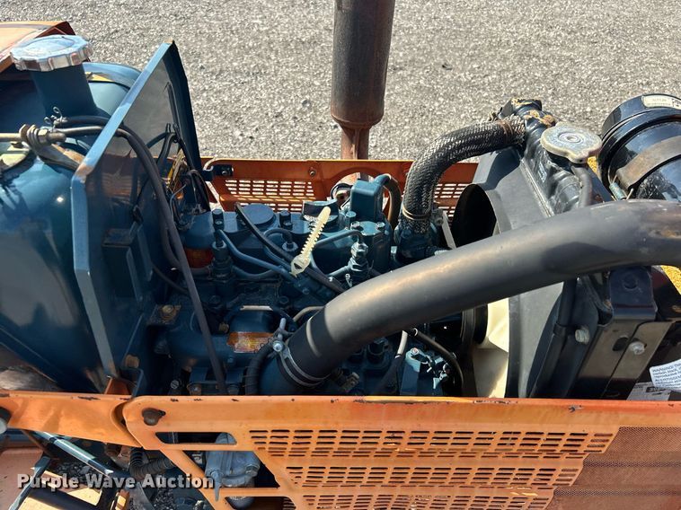 image for item KW9058 1984 Kubota B7200  MFWD tractor