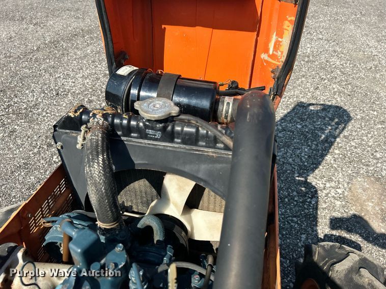 image for item KW9058 1984 Kubota B7200  MFWD tractor