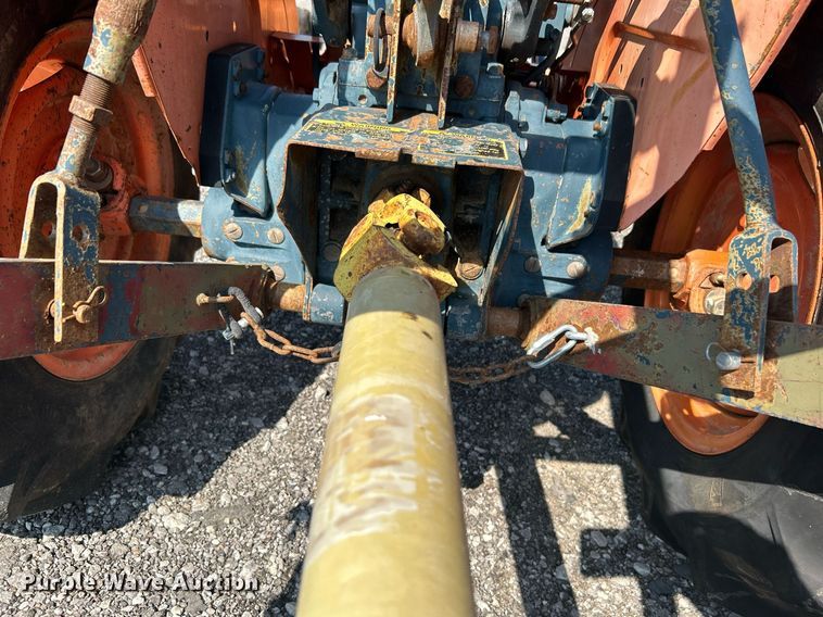 image for item KW9058 1984 Kubota B7200  MFWD tractor