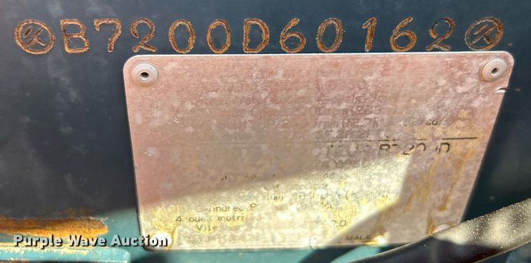 image for item KW9058 1984 Kubota B7200  MFWD tractor