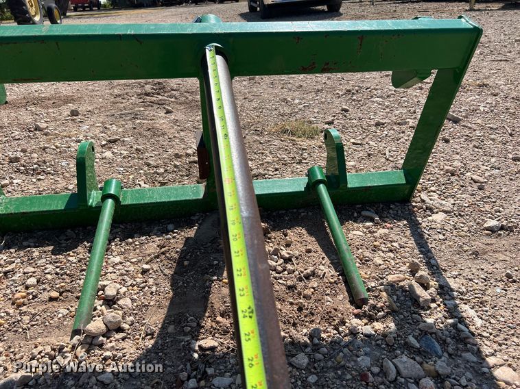 image for item LF9443 Frontier  bale spear