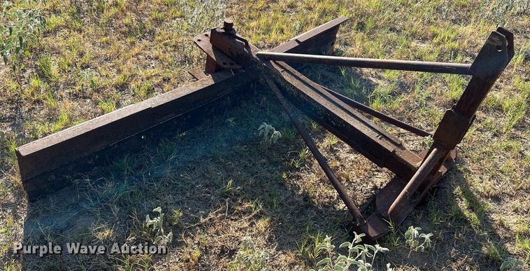 image for item LF9469 8' W three point blade