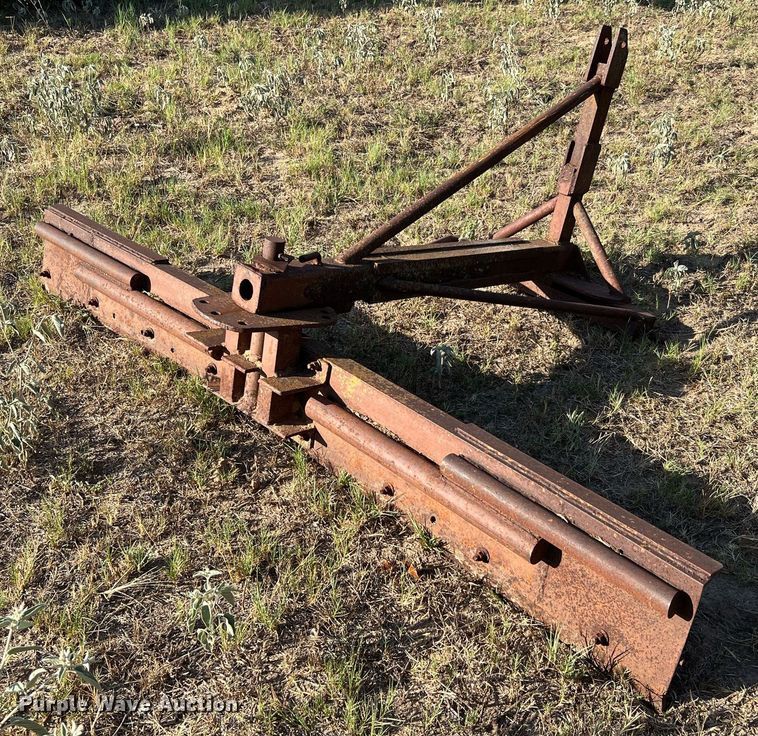 image for item LF9469 8' W three point blade