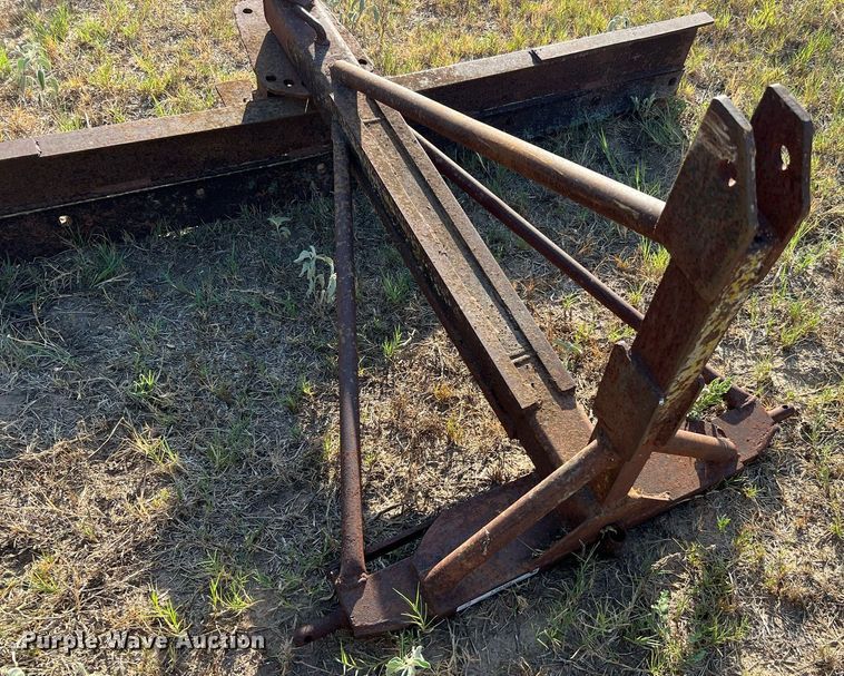 image for item LF9469 8' W three point blade