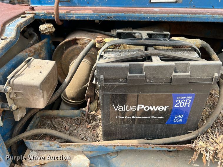 image for item LF9476 Ford 2000  tractor