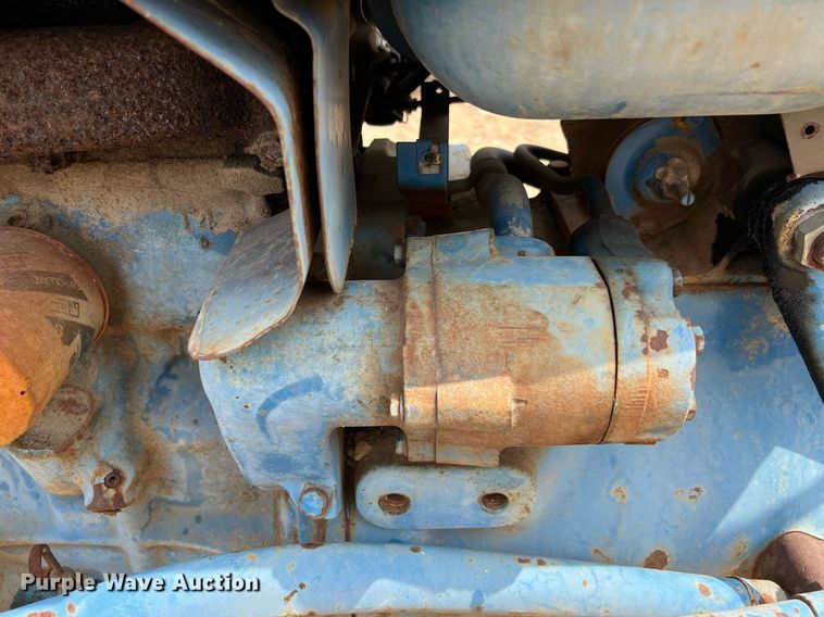 image for item LF9476 Ford 2000  tractor