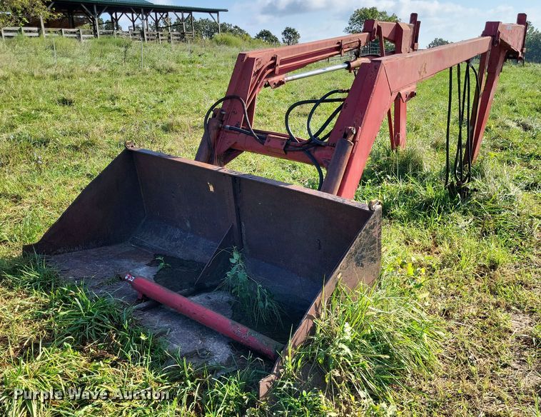 image for item LS9731 Massey Ferguson  loader