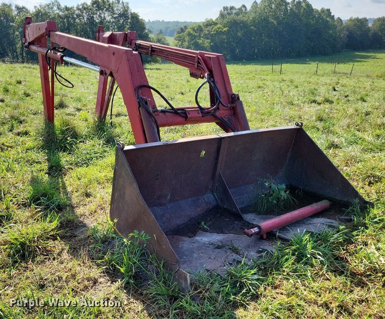 image for item LS9731 Massey Ferguson  loader