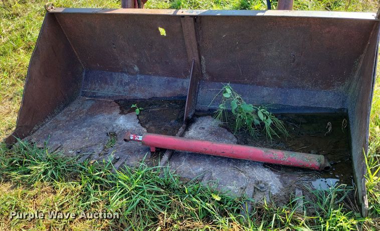 image for item LS9731 Massey Ferguson  loader