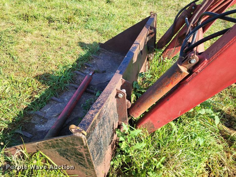 image for item LS9731 Massey Ferguson  loader