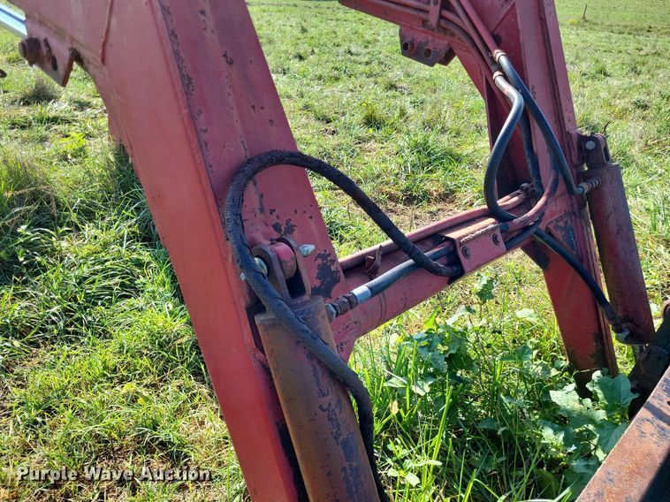 image for item LS9731 Massey Ferguson  loader