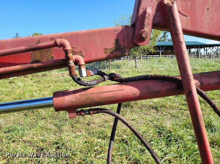 image for item LS9731 Massey Ferguson  loader