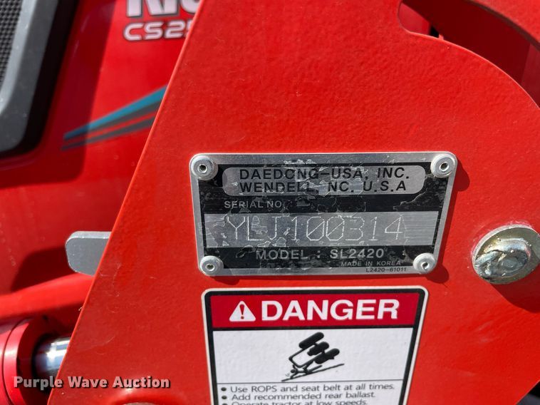 image for item LV9801 2022 Kioti CS25205  MFWD tractor