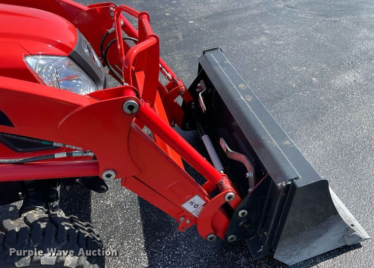 image for item LV9801 2022 Kioti CS25205  MFWD tractor