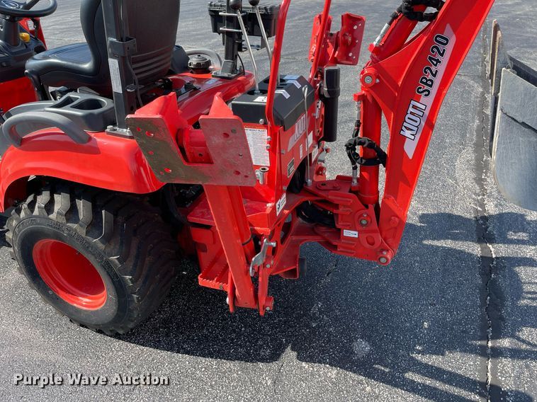 image for item LV9801 2022 Kioti CS25205  MFWD tractor