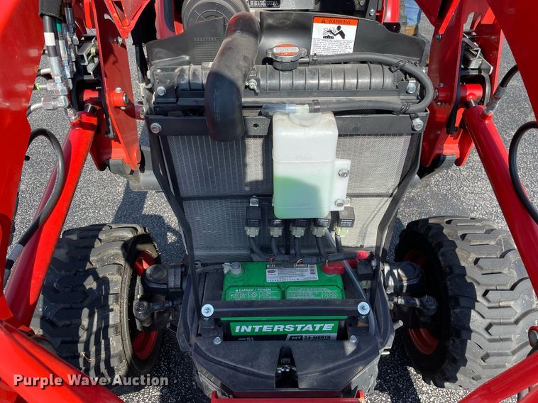 image for item LV9801 2022 Kioti CS25205  MFWD tractor