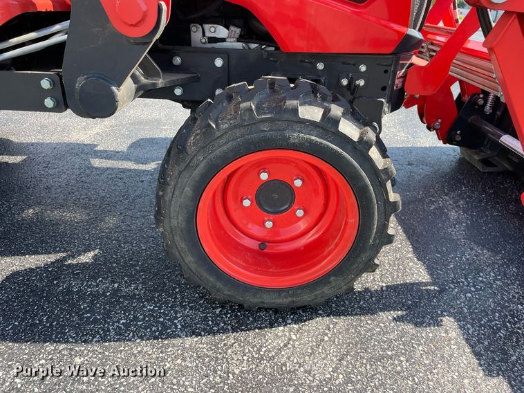 image for item LV9801 2022 Kioti CS25205  MFWD tractor