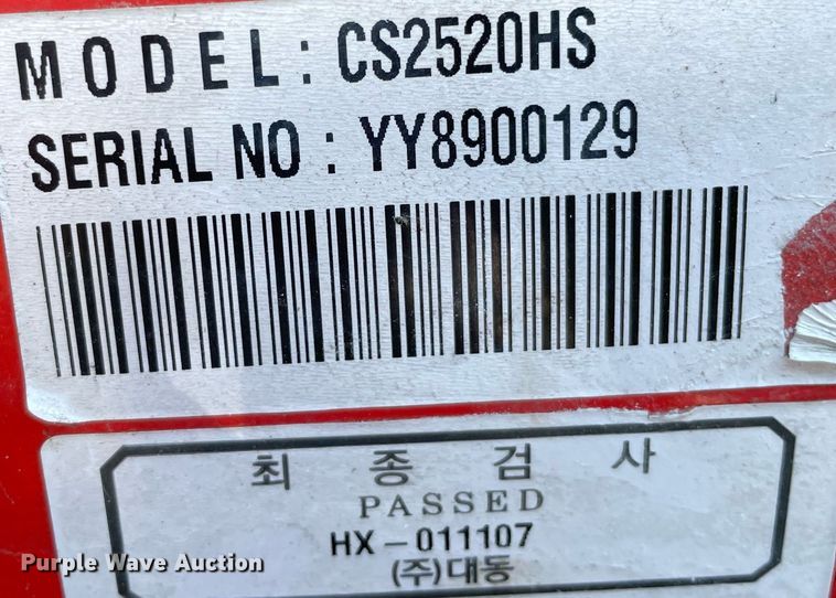 image for item LV9801 2022 Kioti CS25205  MFWD tractor