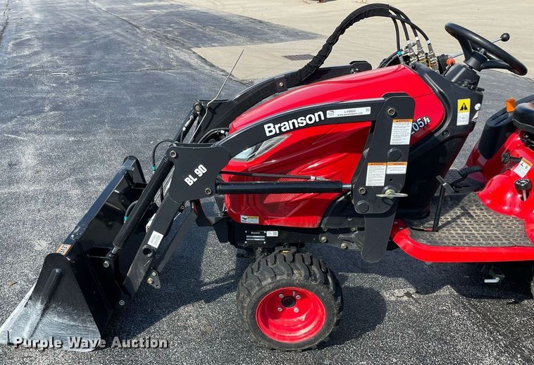 image for item LV9802 2022 Branson 2205H  MFWD tractor