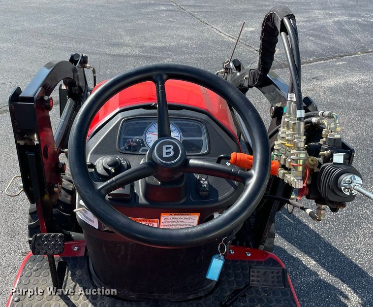 image for item LV9802 2022 Branson 2205H  MFWD tractor