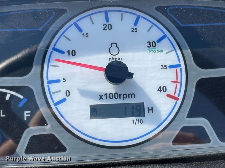 image for item LV9802 2022 Branson 2205H  MFWD tractor