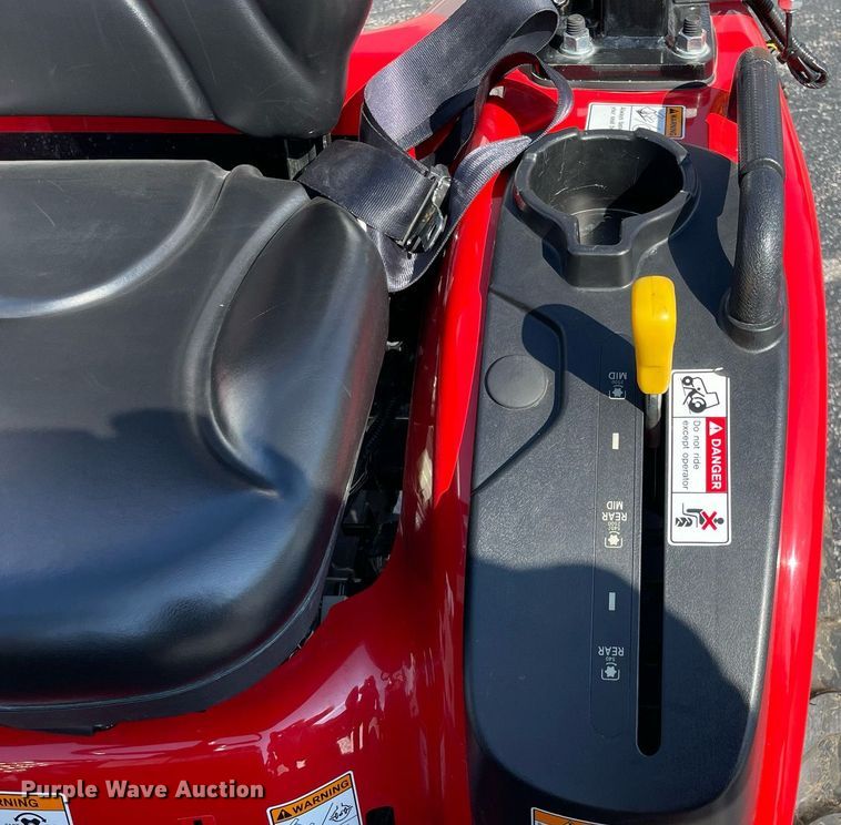 image for item LV9802 2022 Branson 2205H  MFWD tractor